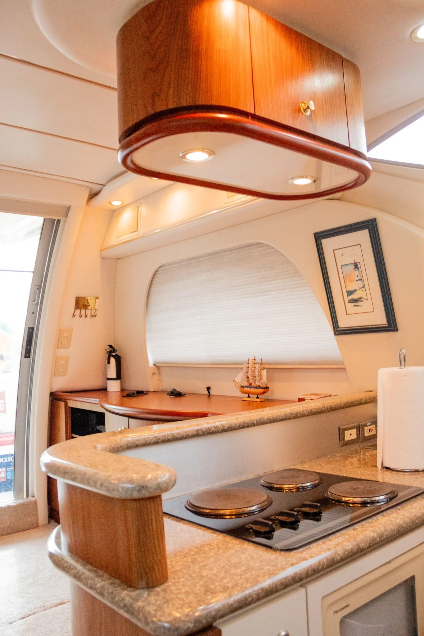 55ft Maxum interior salon